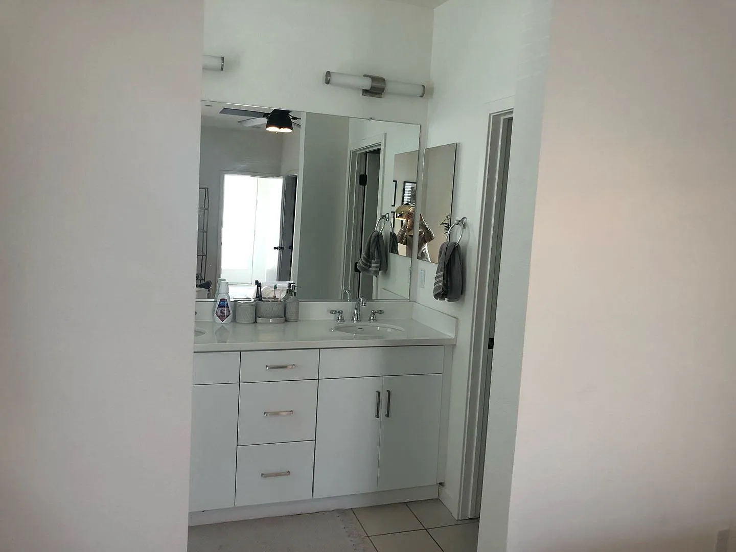 429 Crate Ave photo 1