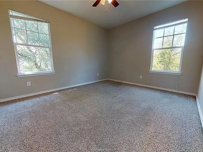 205B Sterling St — Photo 23