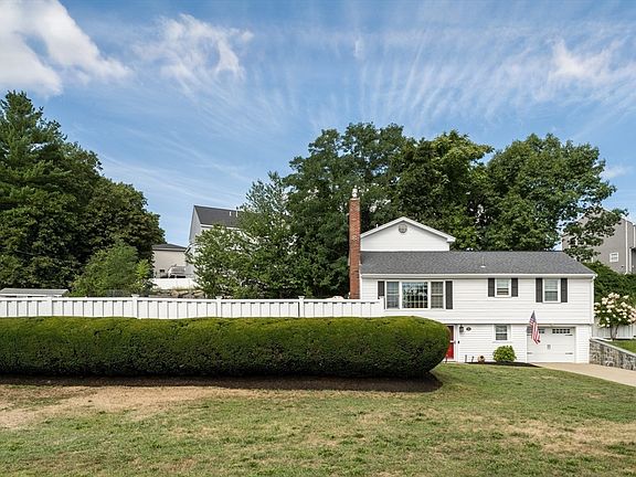 2nd image of 85 Farm St