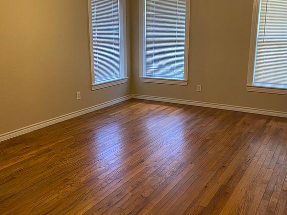 5th image of 303 Park Pl