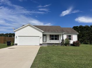 220 Williamsburg Cir, Tullahoma, TN 37388
