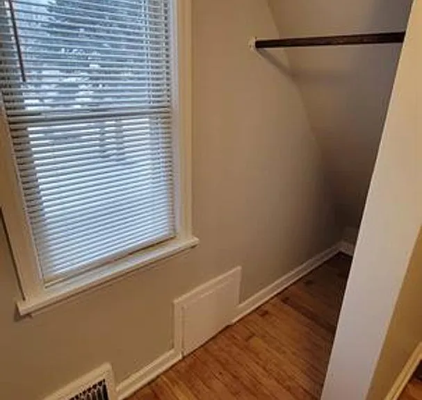 1316 Baxter Ave — Photo 27