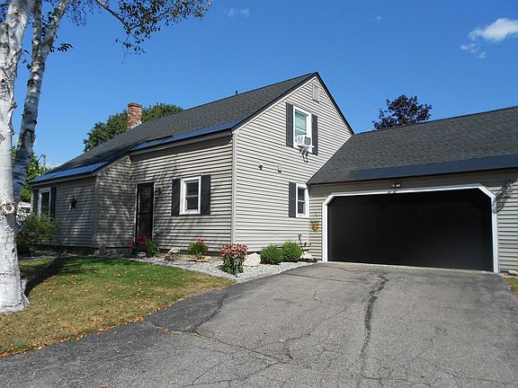 2nd image of 1783 Parade Road