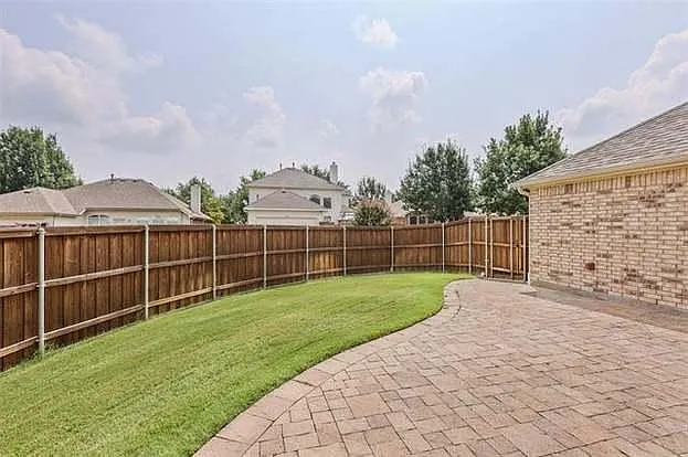 1412 Vineyard Dr — Photo 12