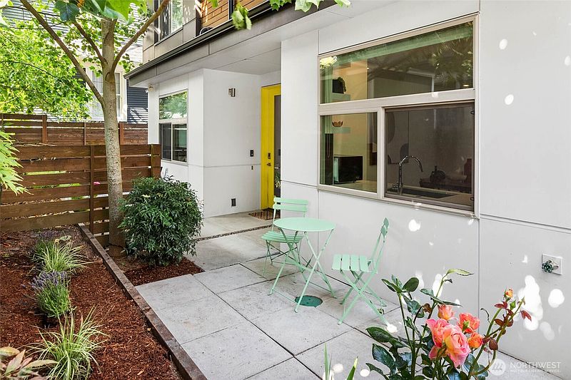 5th image of 4112 Linden Avenue N #A