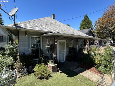 1524 SE Main St, Roseburg, OR, 97470