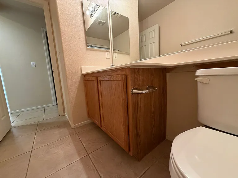 6420 Casamar St — Photo 38