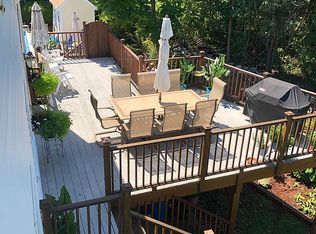 22 Sheffield Dr, Peabody, MA 01960