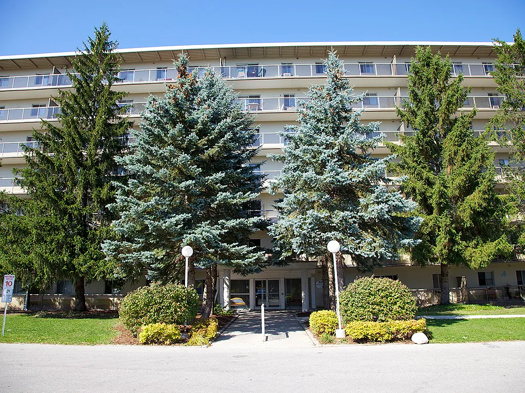 The White House Apartments — Photo 2
