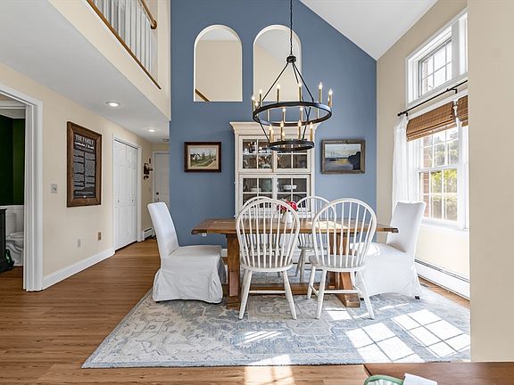 5th image of 11 Stonebridge Dr #11