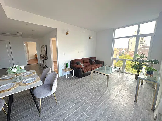 Rented by E Realty International Corp | media 3