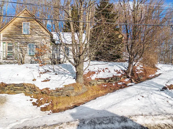 129 Town Farm Road, Farmington, ME 04938