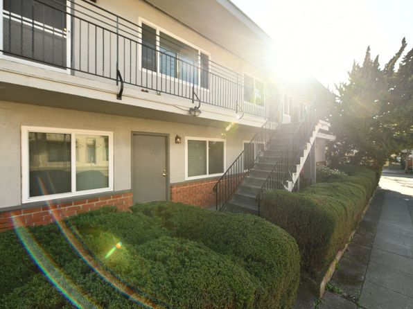 5461-5471 Taft Ave #D