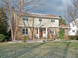 1828 Tragone Dr, Pittsburgh, PA 15241