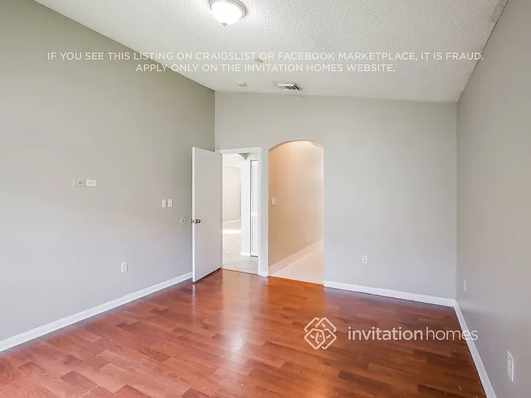 16594 NW 7th St — Photo 9