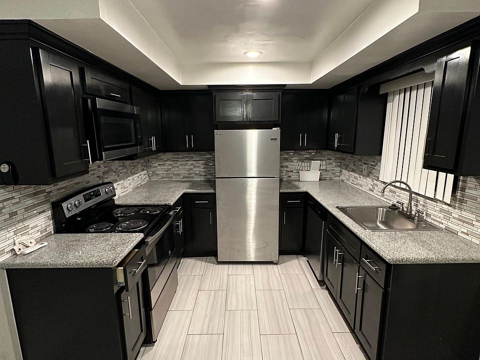 1st image of 612 N Wilcox Ave APT 23