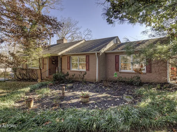 3708 Kingston Pike, Knoxville, TN 37919