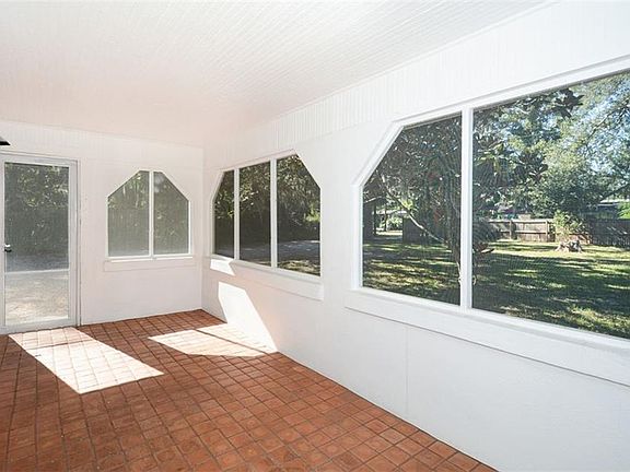 2nd image of 2436 Ixora Ave