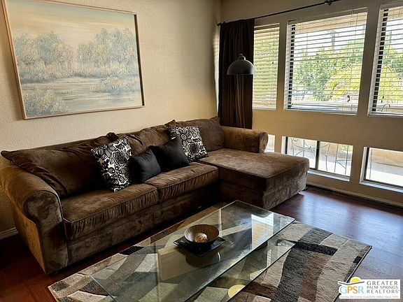 3rd image of 480 W Bradshaw Ln #6