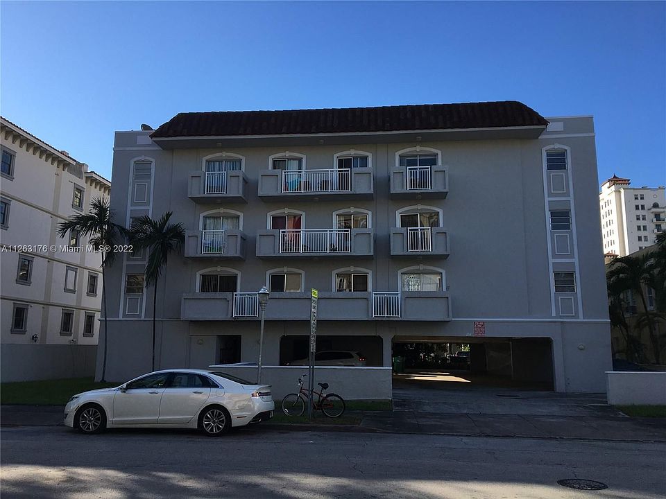1st image of 114 Mendoza Ave #24