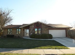 8153 Braeburn Ln, Orland Park, IL