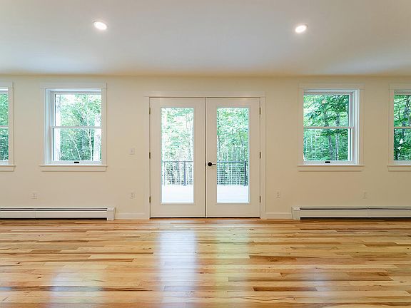 5th image of 30 Bayberry Lane