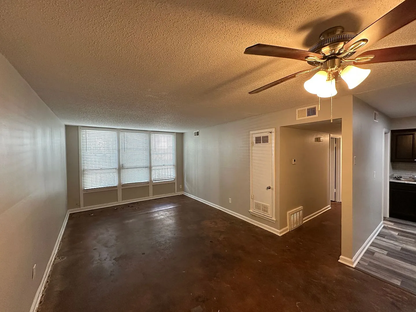 Midtown-2 Bedrooms, 1 Bath — Photo 1