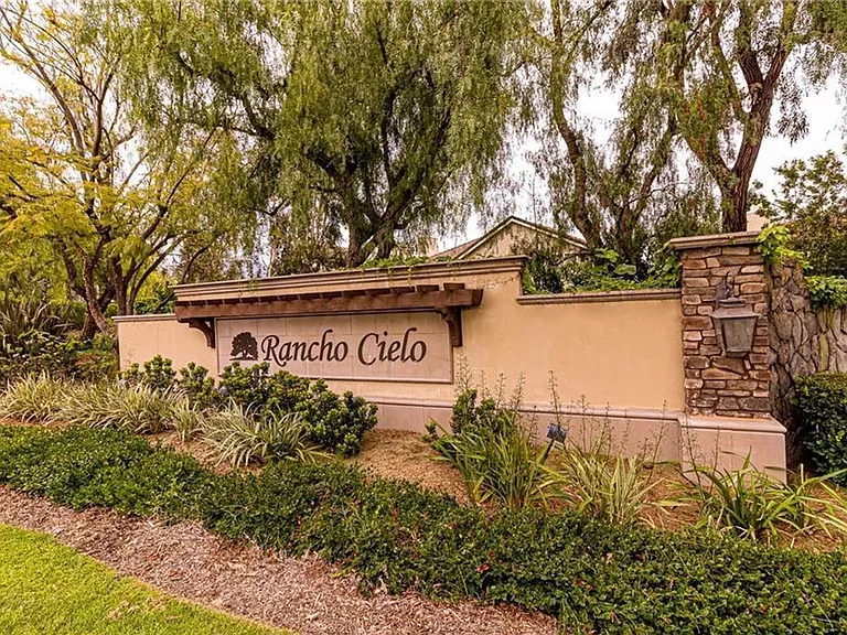 21832 Caminito Dr — Photo 26