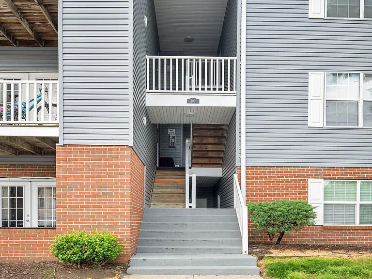 102 Picadilly Ln #203 — Photo 22