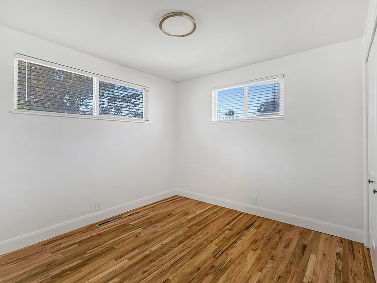 2895 E Cherry Blossom Ln — Photo 20