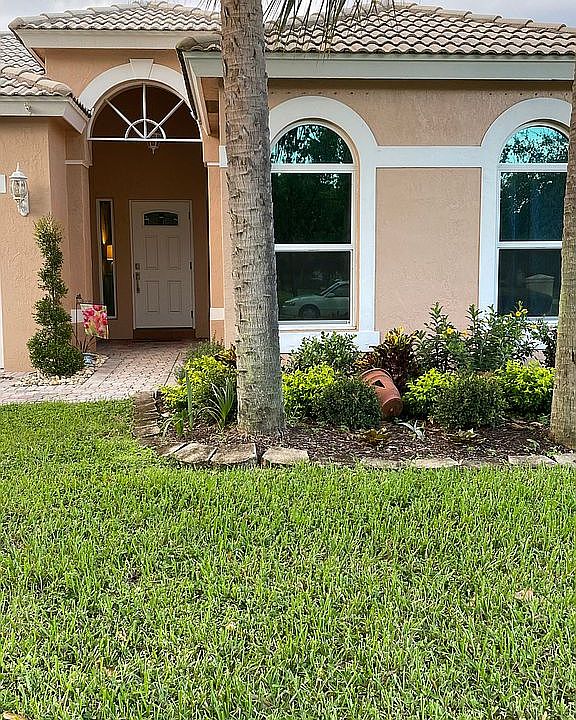 2nd image of 1829 NW 49th Ave