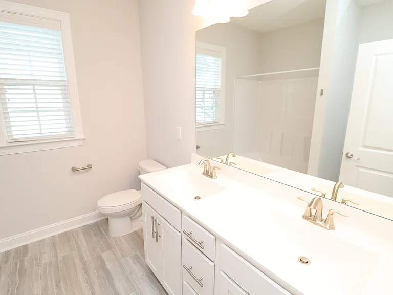 2936 Baronial St — Photo 46