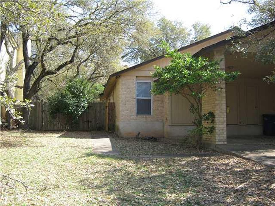 1st image of 7101 Woodhue Ct #A