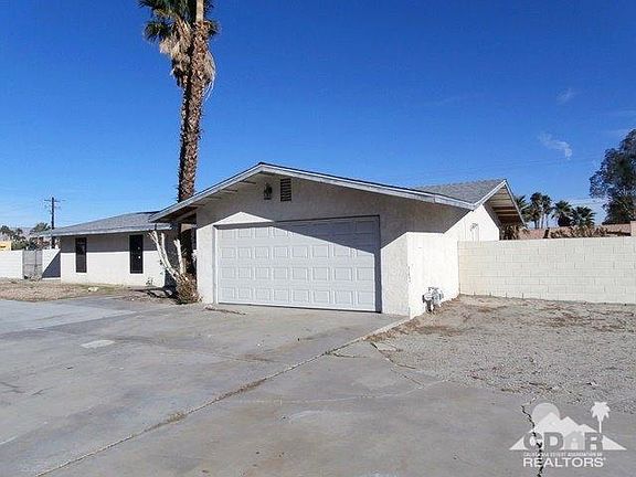 4th image of 2048 N Farrell Dr