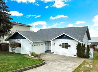 8749 Semiahmoo Dr, Blaine, WA 98230