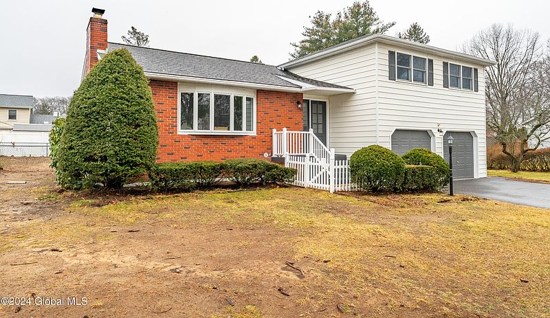 2nd image of 6 Longwood Drive