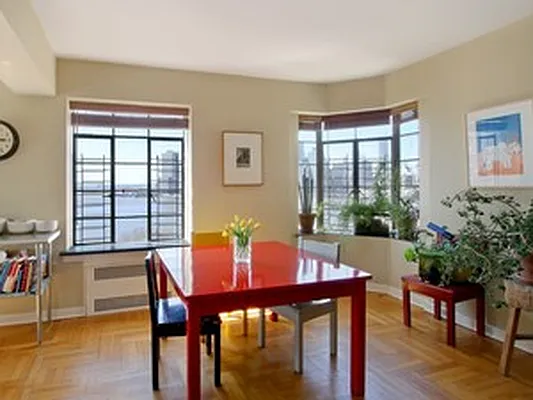 Sold by Corcoran | media 6