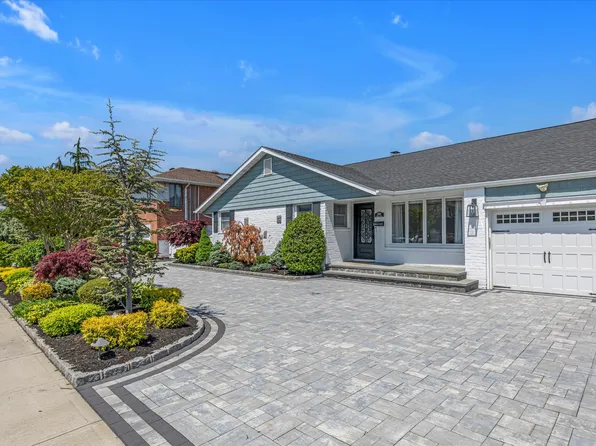 0 Shore Dr, Merrick, NY 11566
