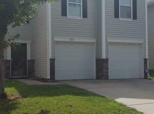 7322 Fox Point Dr, Charlotte, NC 28269