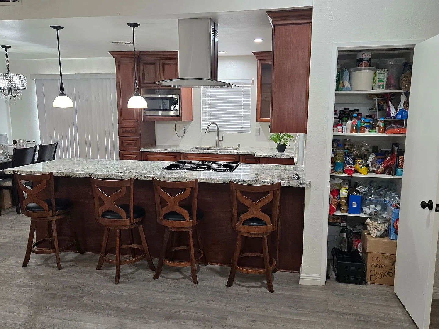 Great 3 Bedroom 2 Bathroom Home In Victorville! Call Today — Photo 4