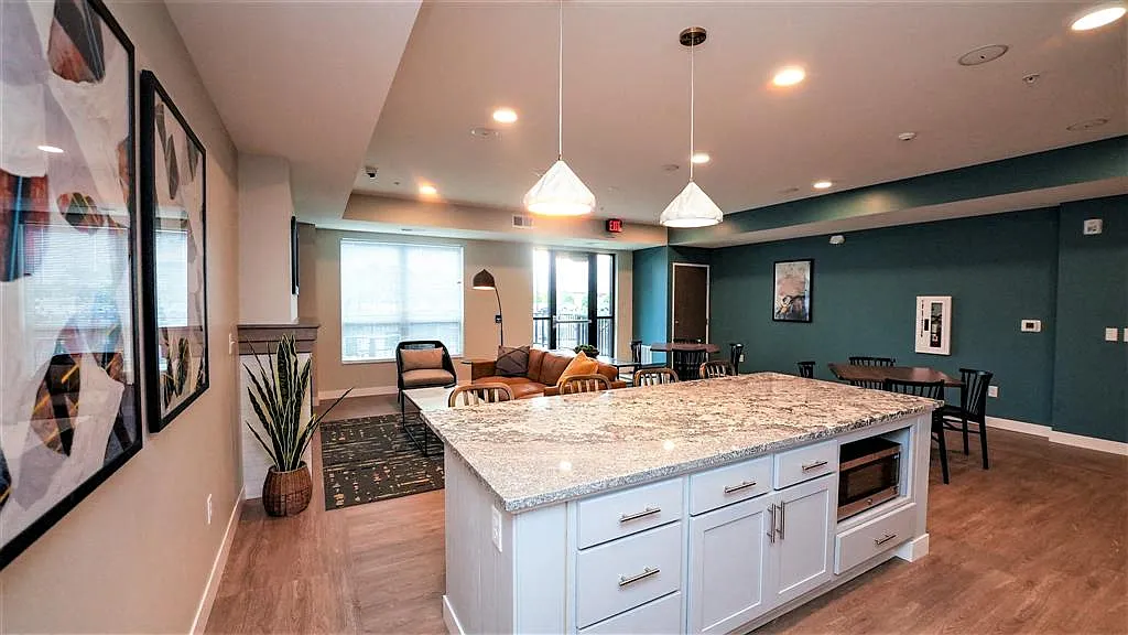 Cadence Apartments — Photo 1