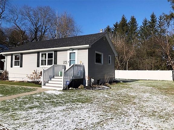 2nd image of 22 Whitney Pl