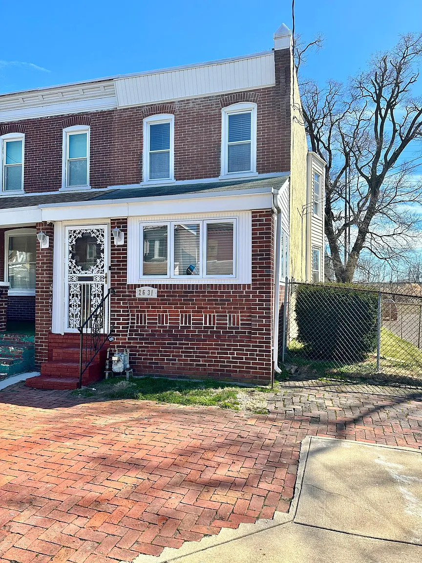 2631 W 6th St photo 1