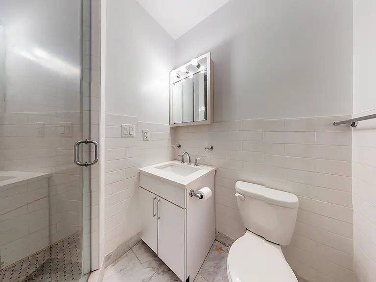 167 E 87th St #5R — Photo 4