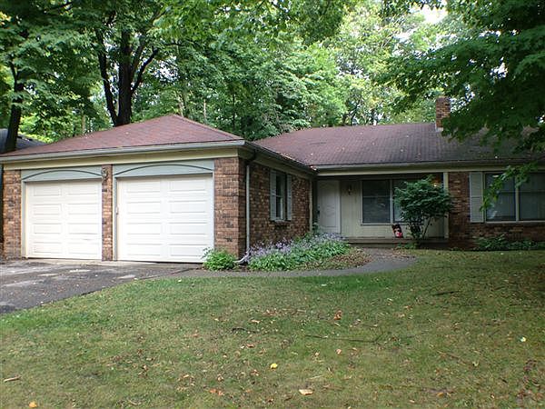 1st image of 2450 Woodcliff Ave SE