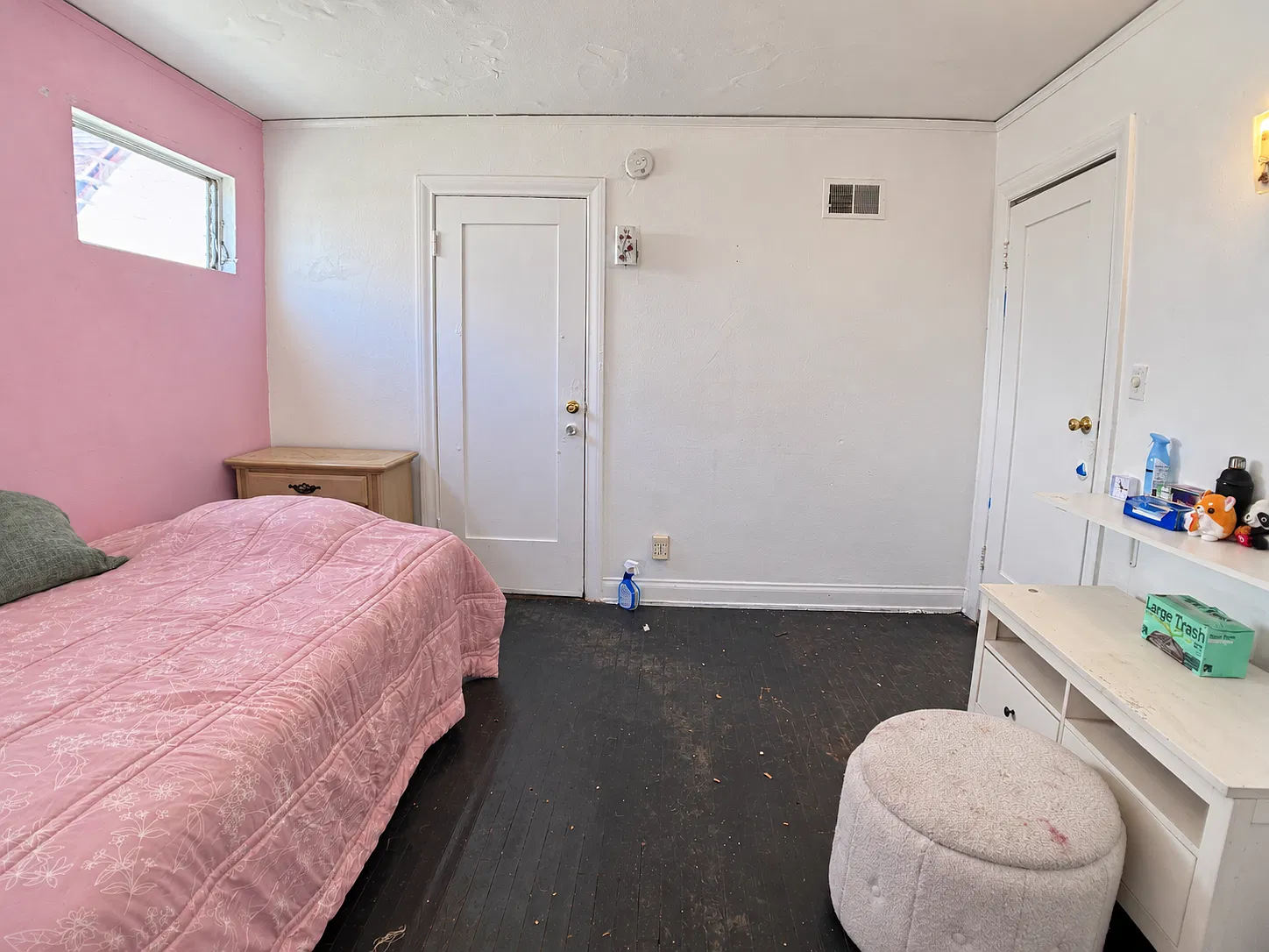 137 N Stanley Dr, Studio, Unit Studio — Photo 3