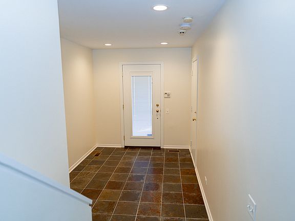 2nd image of 1439 N Cleveland Ave APT D