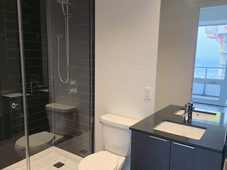 448 Burnhamthorpe Rd W #4101 — Photo 8