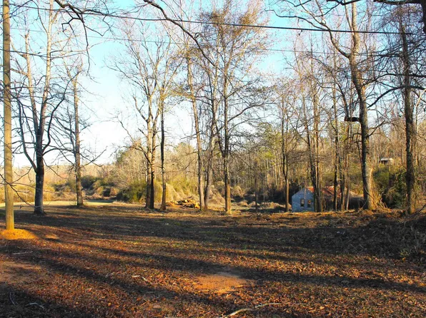 747 Butter & Egg Rd, Columbiana, AL 35051