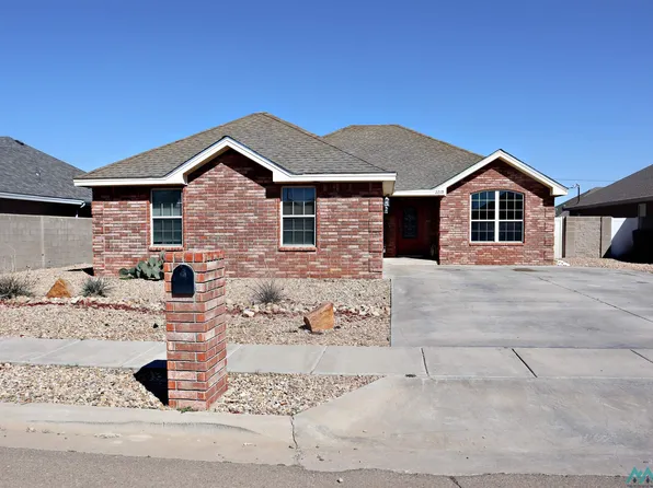 2219 Boxwood Cir, Portales, NM 88130